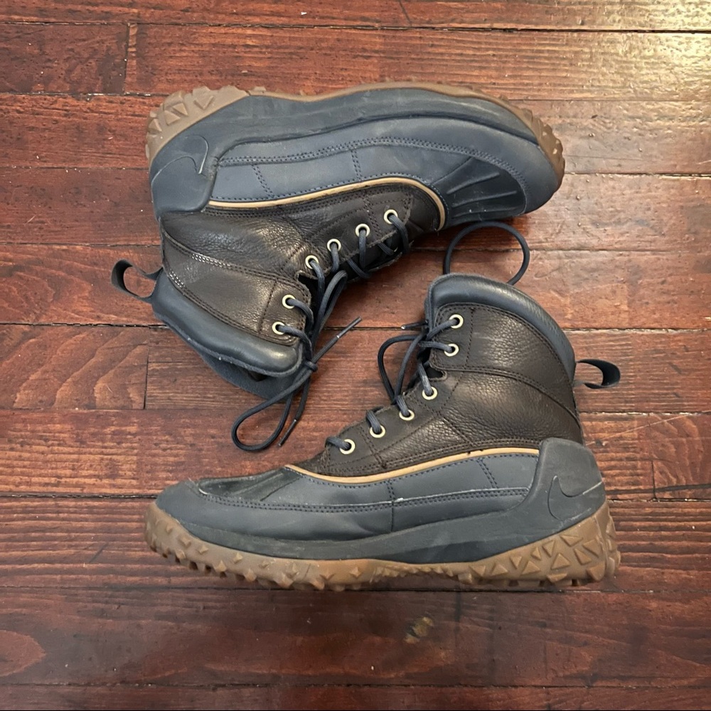 Nike Kynwood duck boots